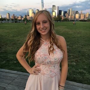 Meet your Posher, Serena